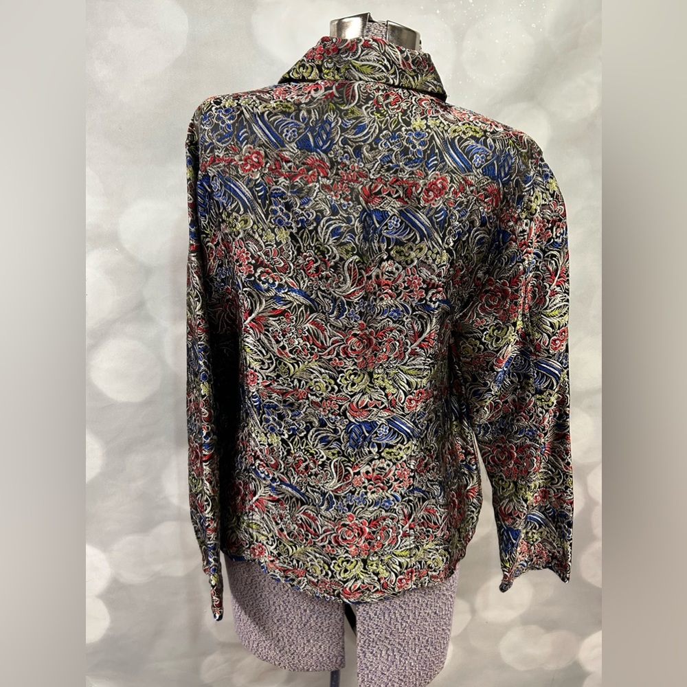 Euc Chico’s Button Down Silk/Rayon Lightweight Ja… - image 4